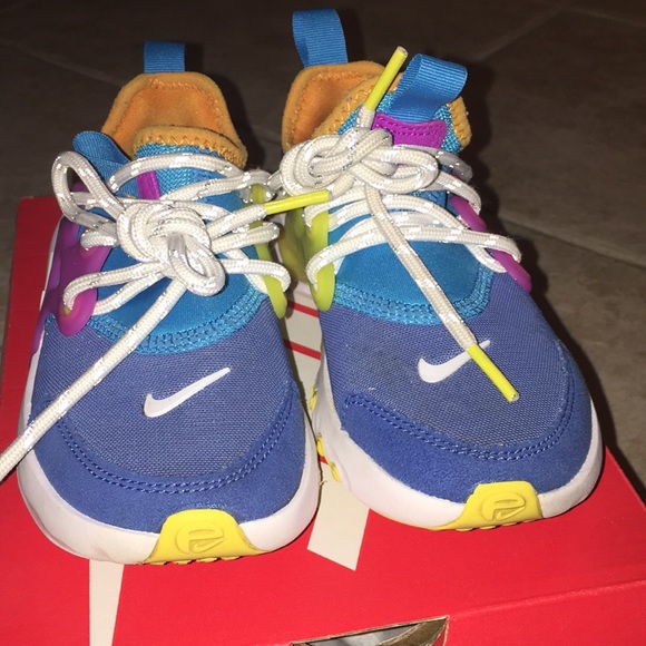 nike toddler size 11
